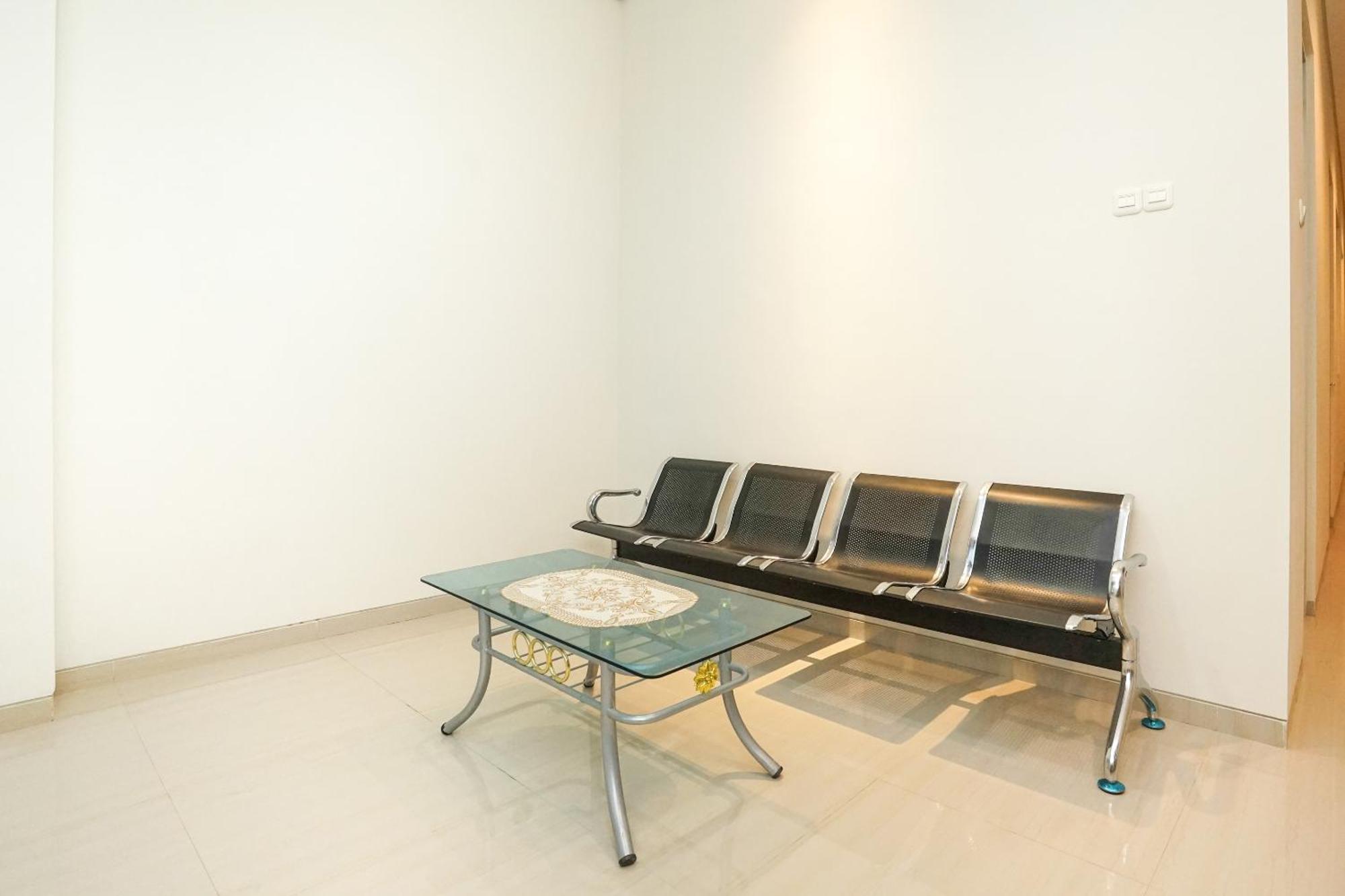 Super Oyo Capital O 614 Graha 8 Syariah Hotel Surabaya Luaran gambar